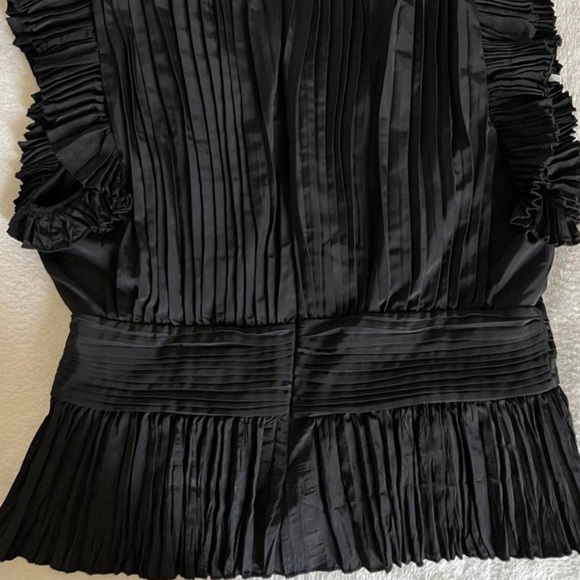 express top 🖤 - Picture 2 of 3